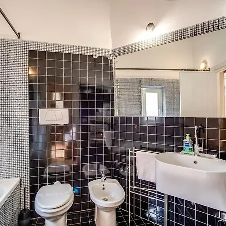 Casa Alessandria Piazza Fiume